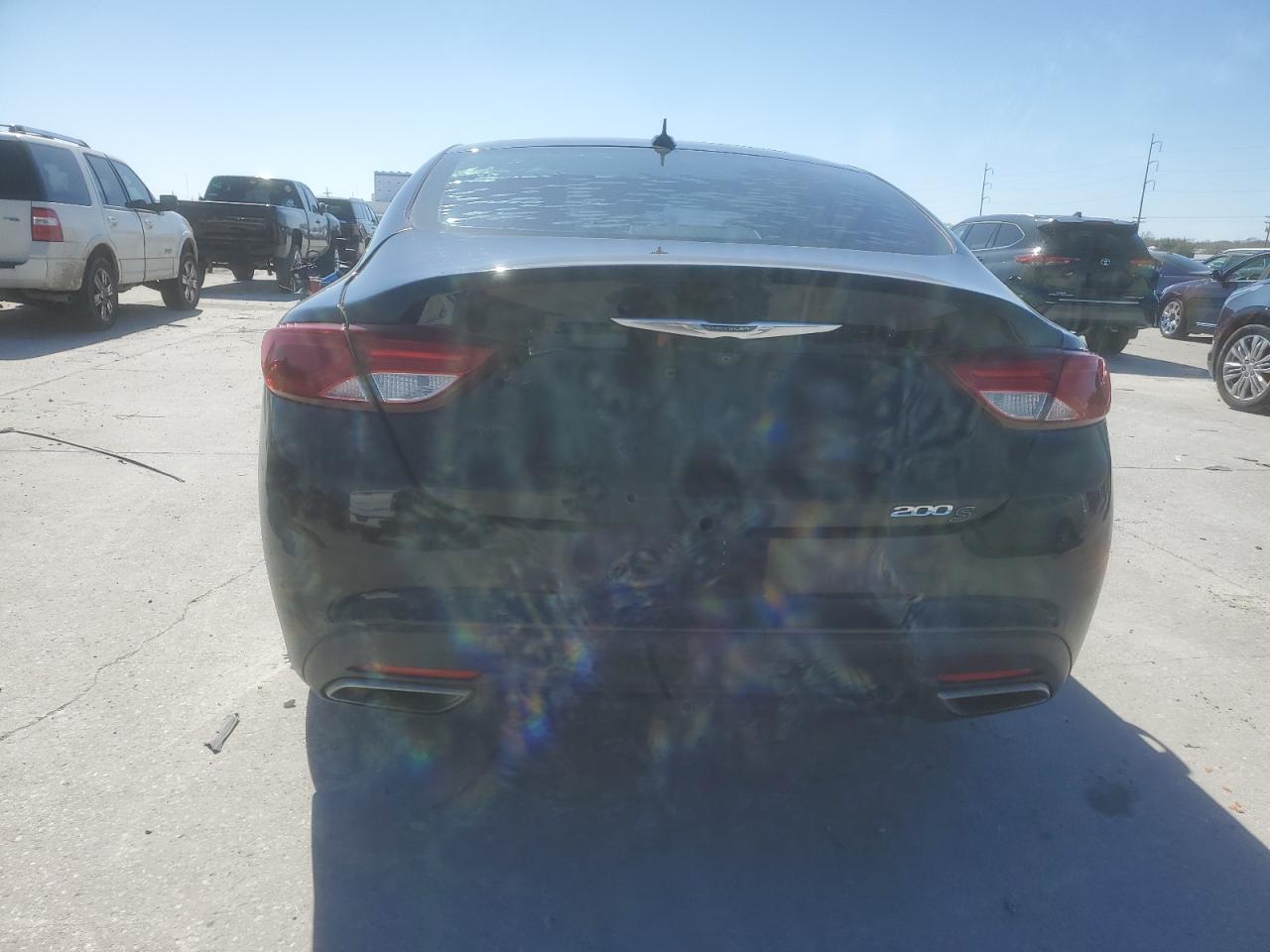 2015 Chrysler 200 - Image 6