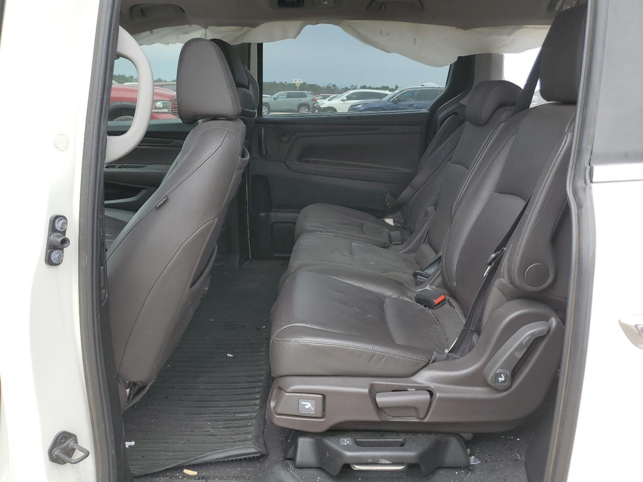 2018 Honda Odyssey - Image 11
