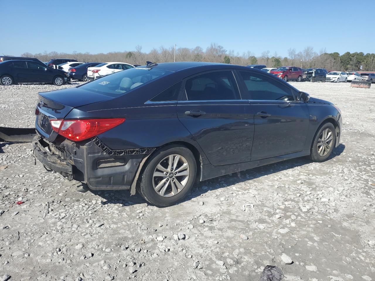 2014 Hyundai Sonata - Image 3