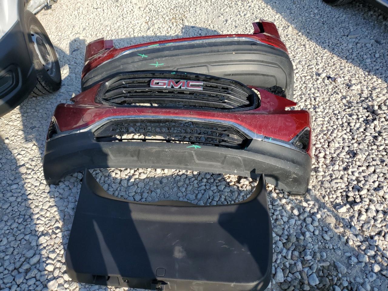 2018 GMC Terrain - Image 13