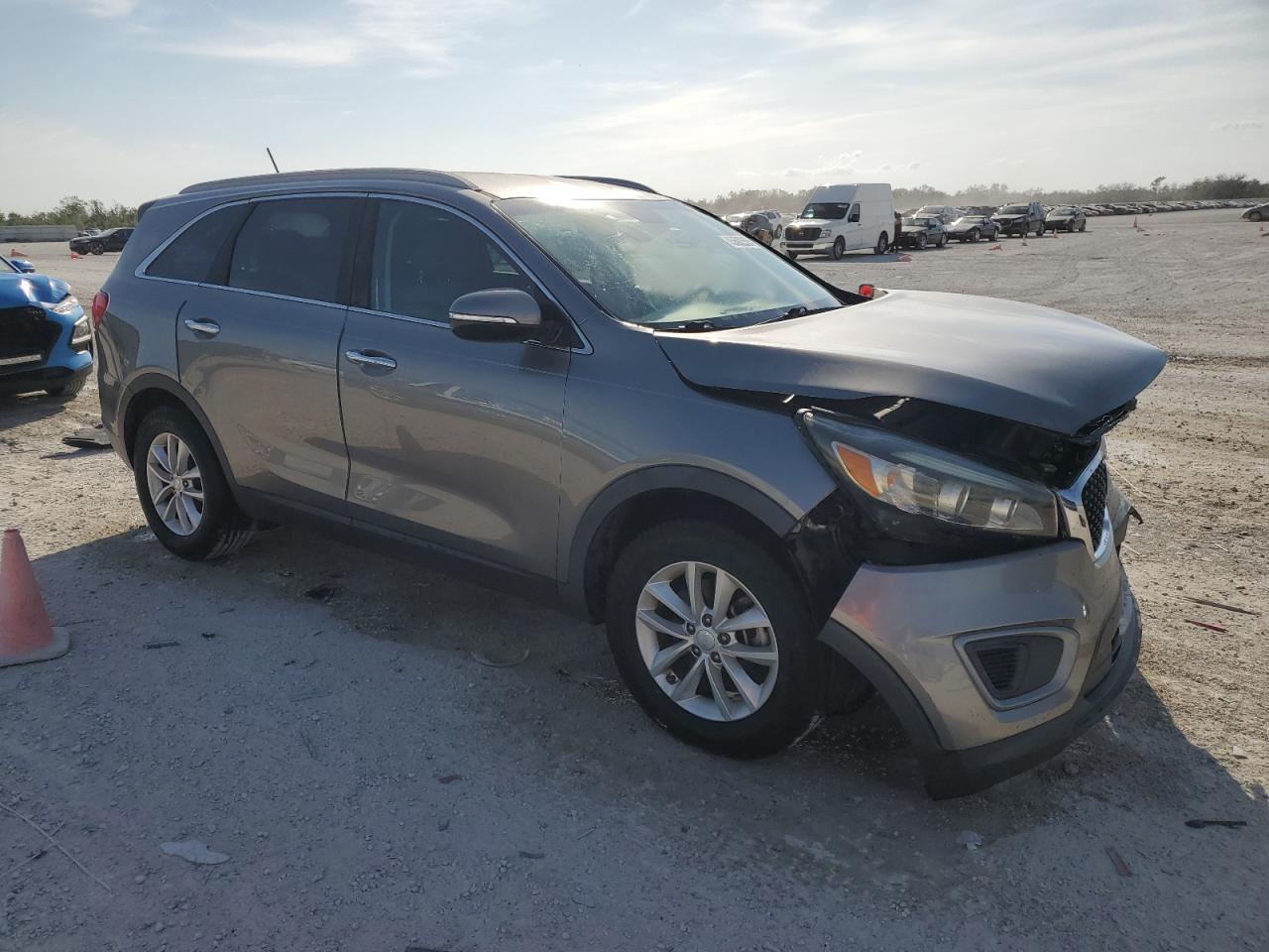 2017 Kia Sorento - Image 4