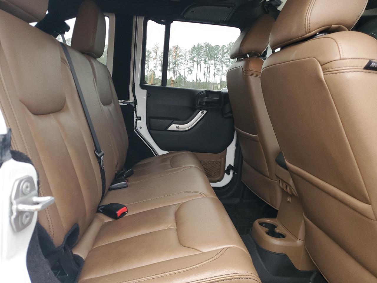2015 Jeep Wrangler - Image 10