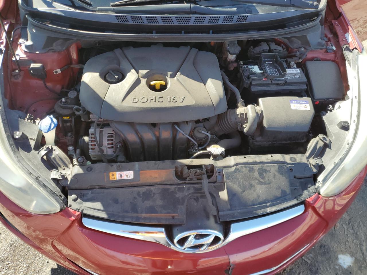 2016 Hyundai Elantra - Image 11