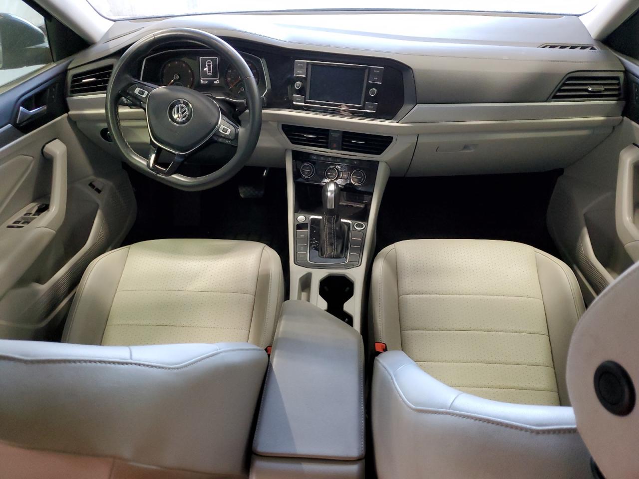 2021 Volkswagen Jetta - Image 8
