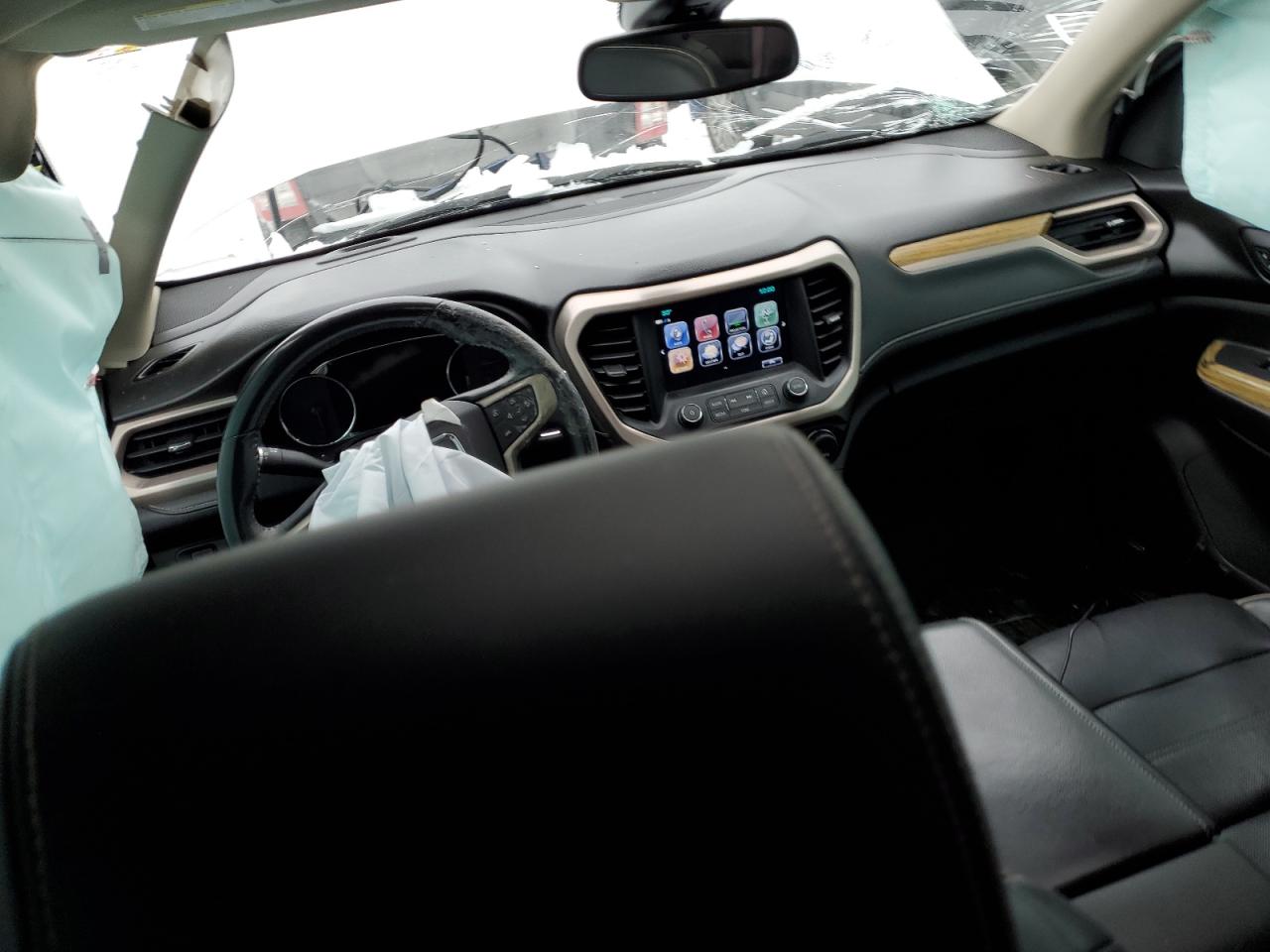 2017 GMC Acadia - Image 8