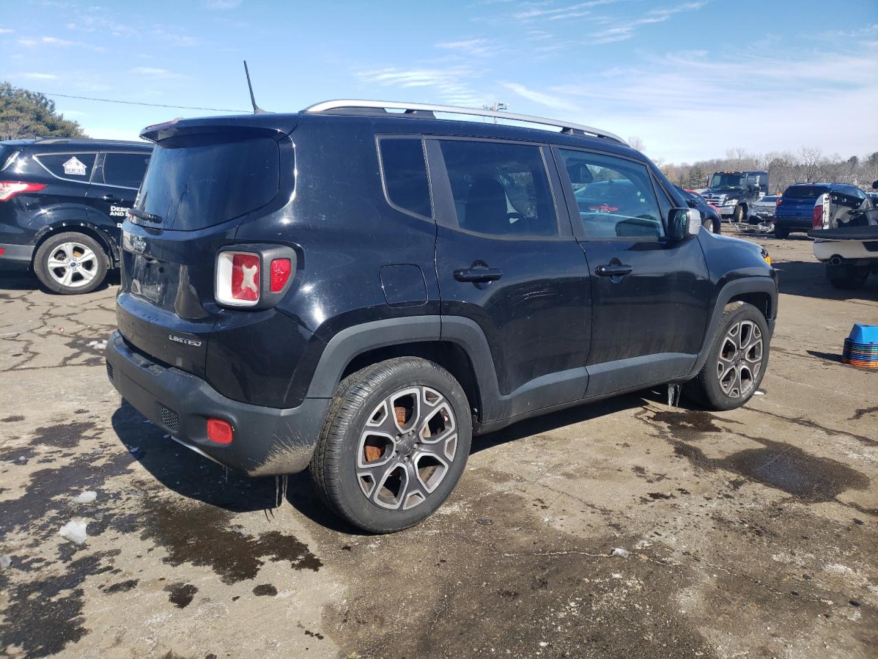 2016 Jeep Renegade - Image 3