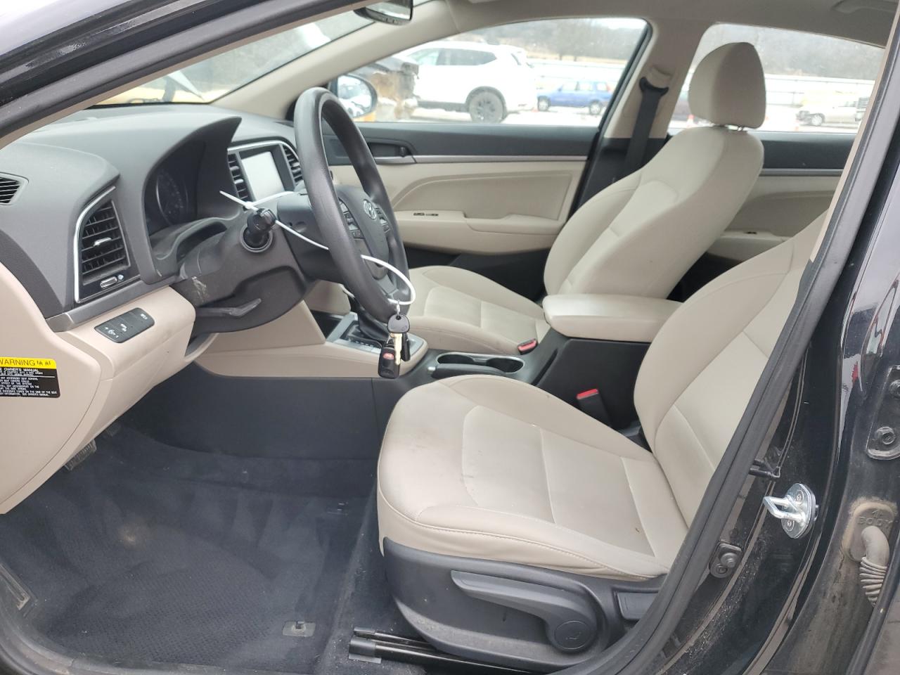 2018 Hyundai Elantra - Image 7