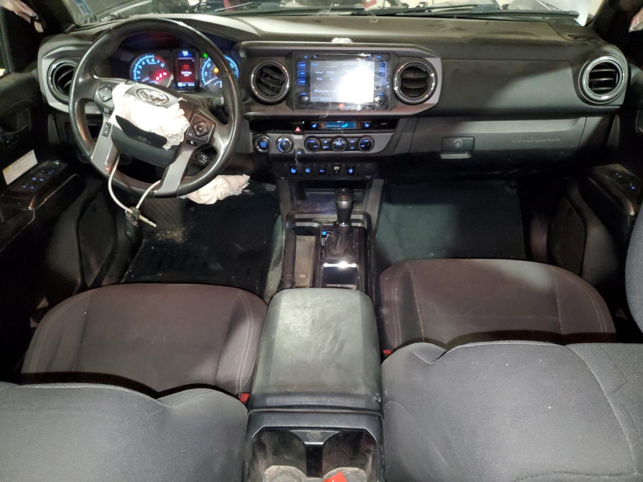 2016 Toyota Tacoma - Image 8