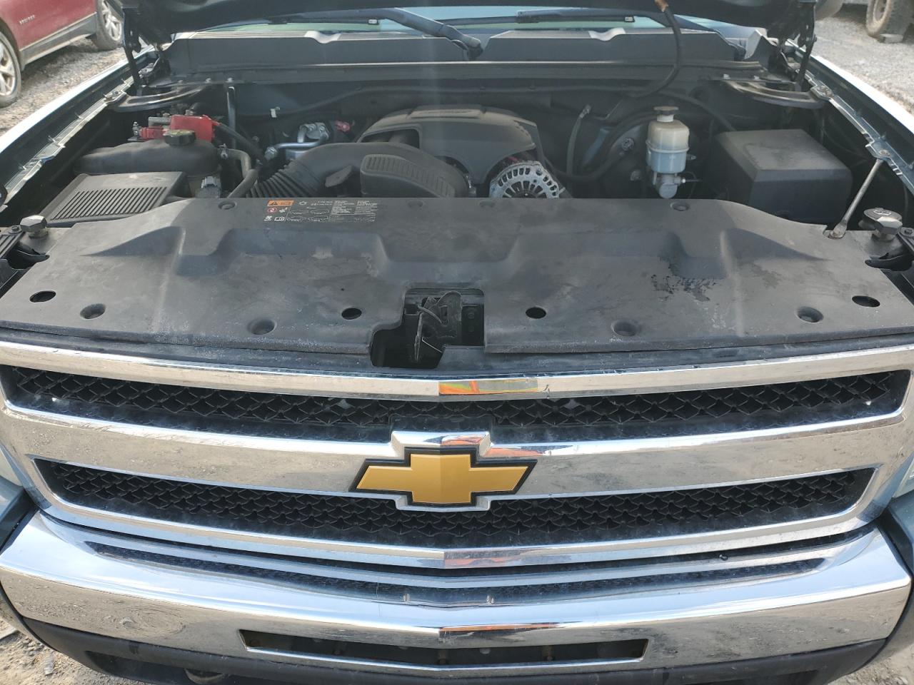 2011 Chevrolet Silverado - Image 11