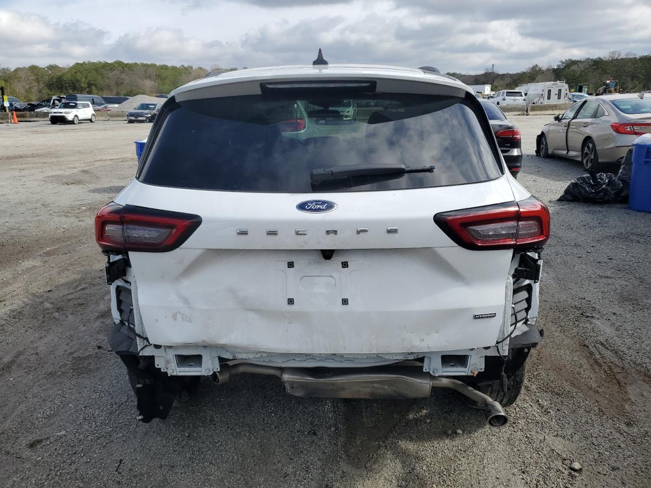 2023 Ford Escape - Image 6