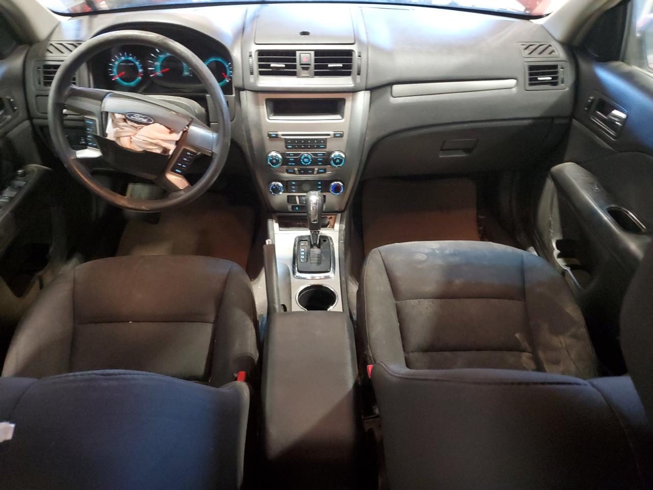 2010 Ford Fusion - Image 8