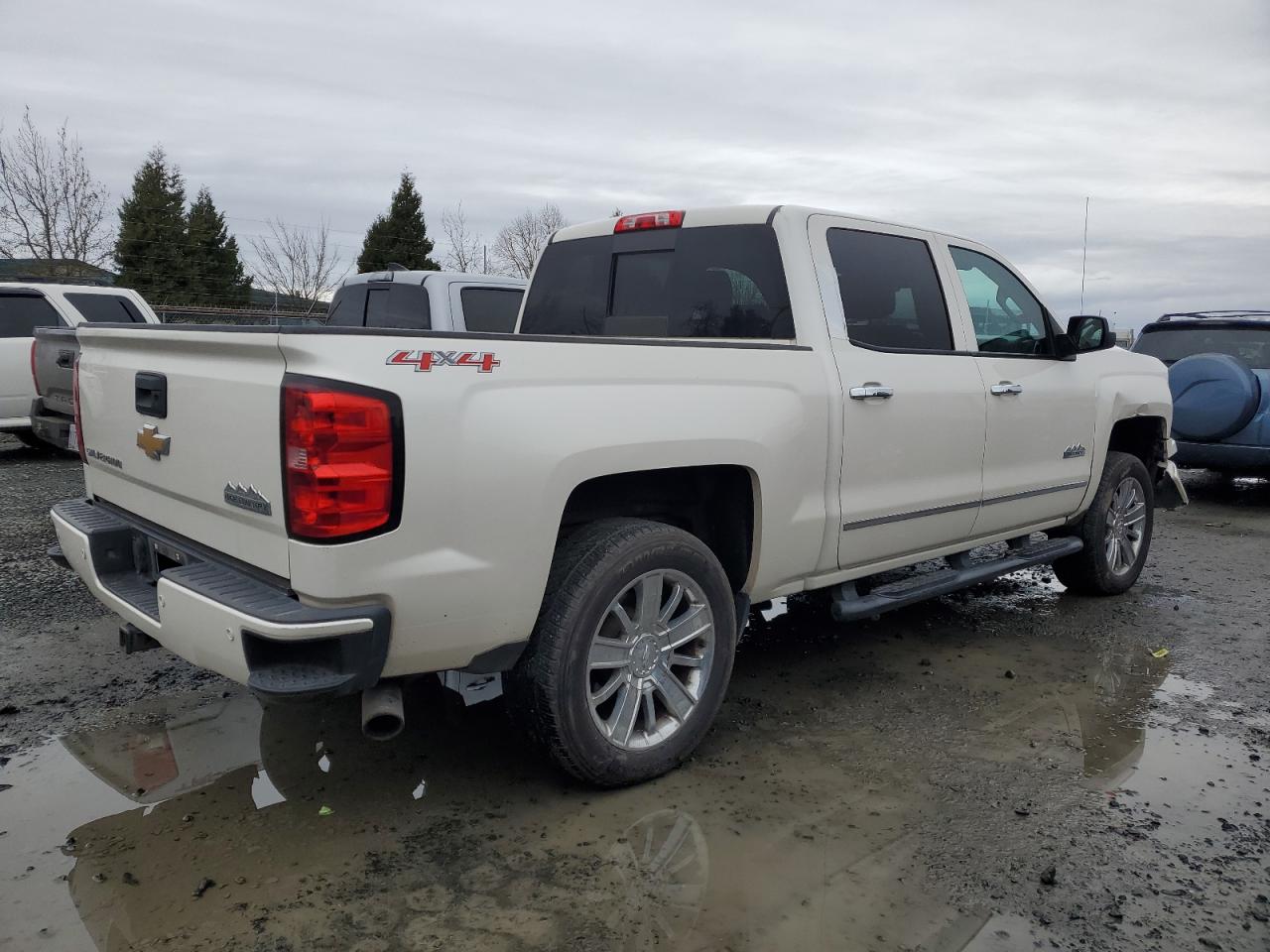 2014 Chevrolet Silverado - Image 3