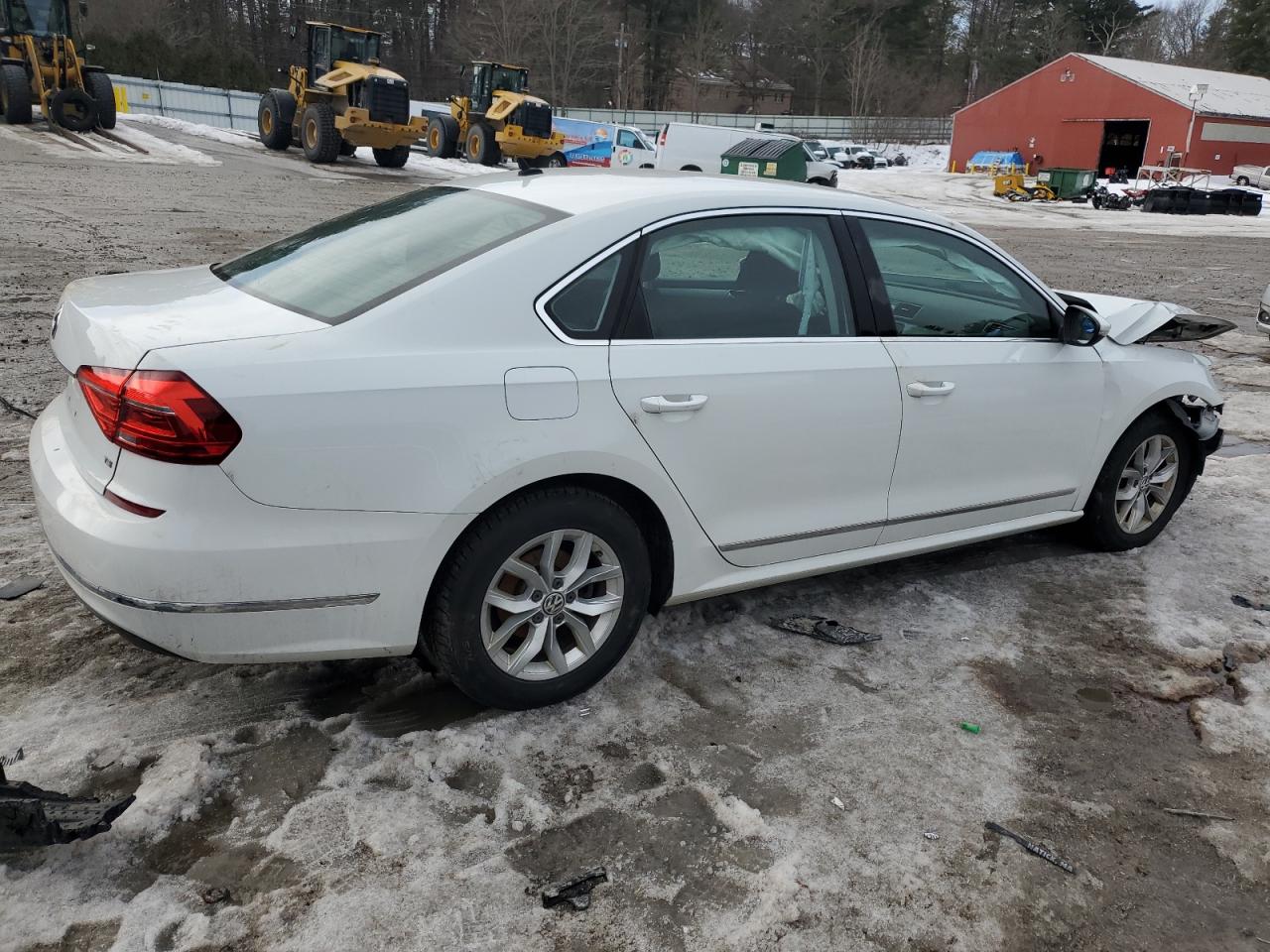 2016 Volkswagen Passat - Image 3