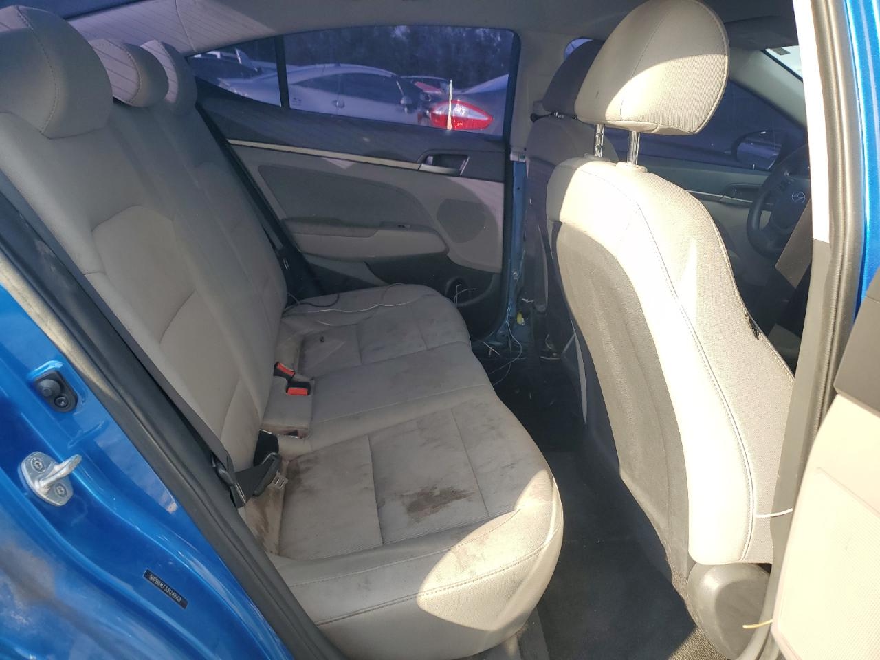 2018 Hyundai Elantra - Image 10