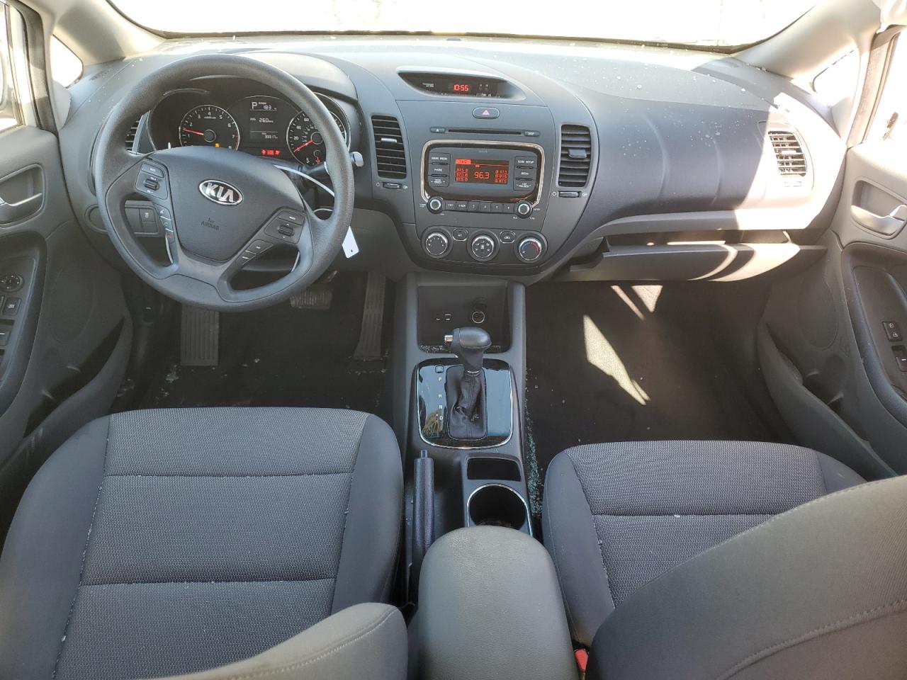 2017 Kia Forte - Image 8