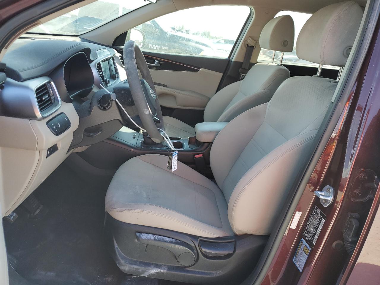 2019 Kia Sorento - Image 7