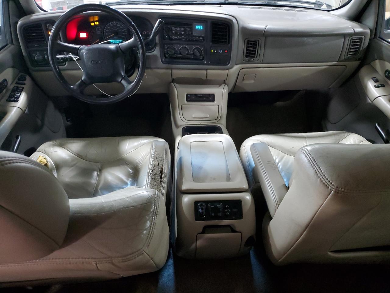 2002 GMC Yukon - Image 8