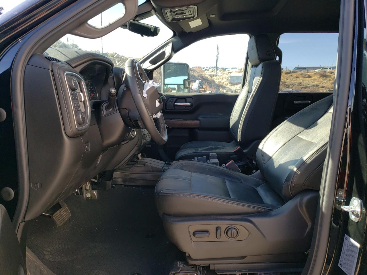 2022 Chevrolet Silverado - Image 7