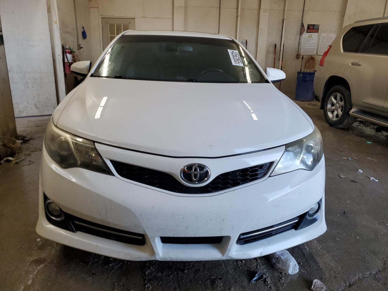 2012 Toyota Camry - Image 5