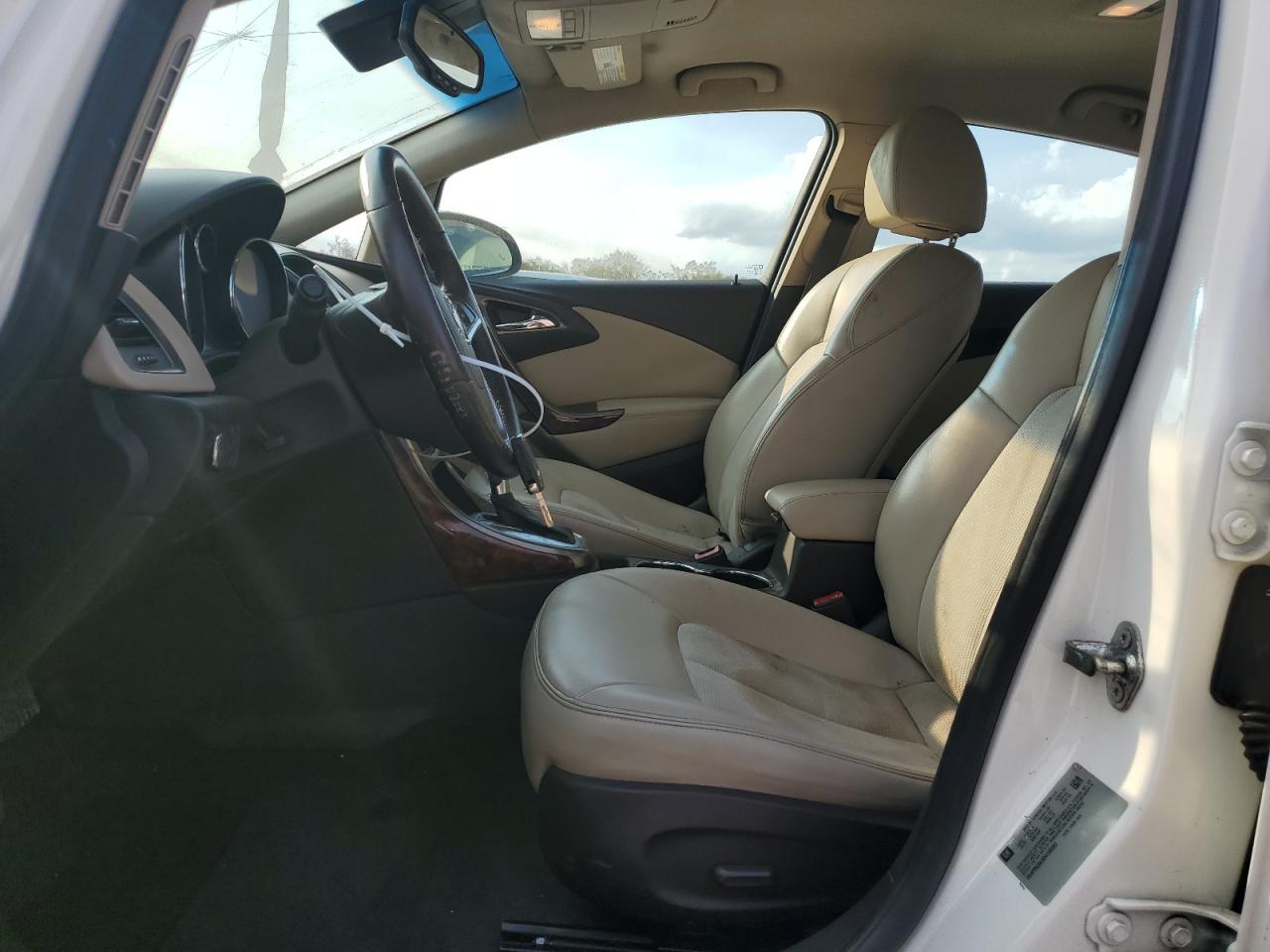 2013 Buick Verano - Image 7