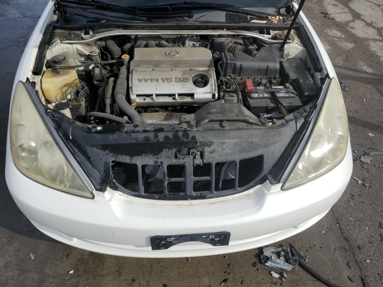 2005 Lexus ES - Image 11