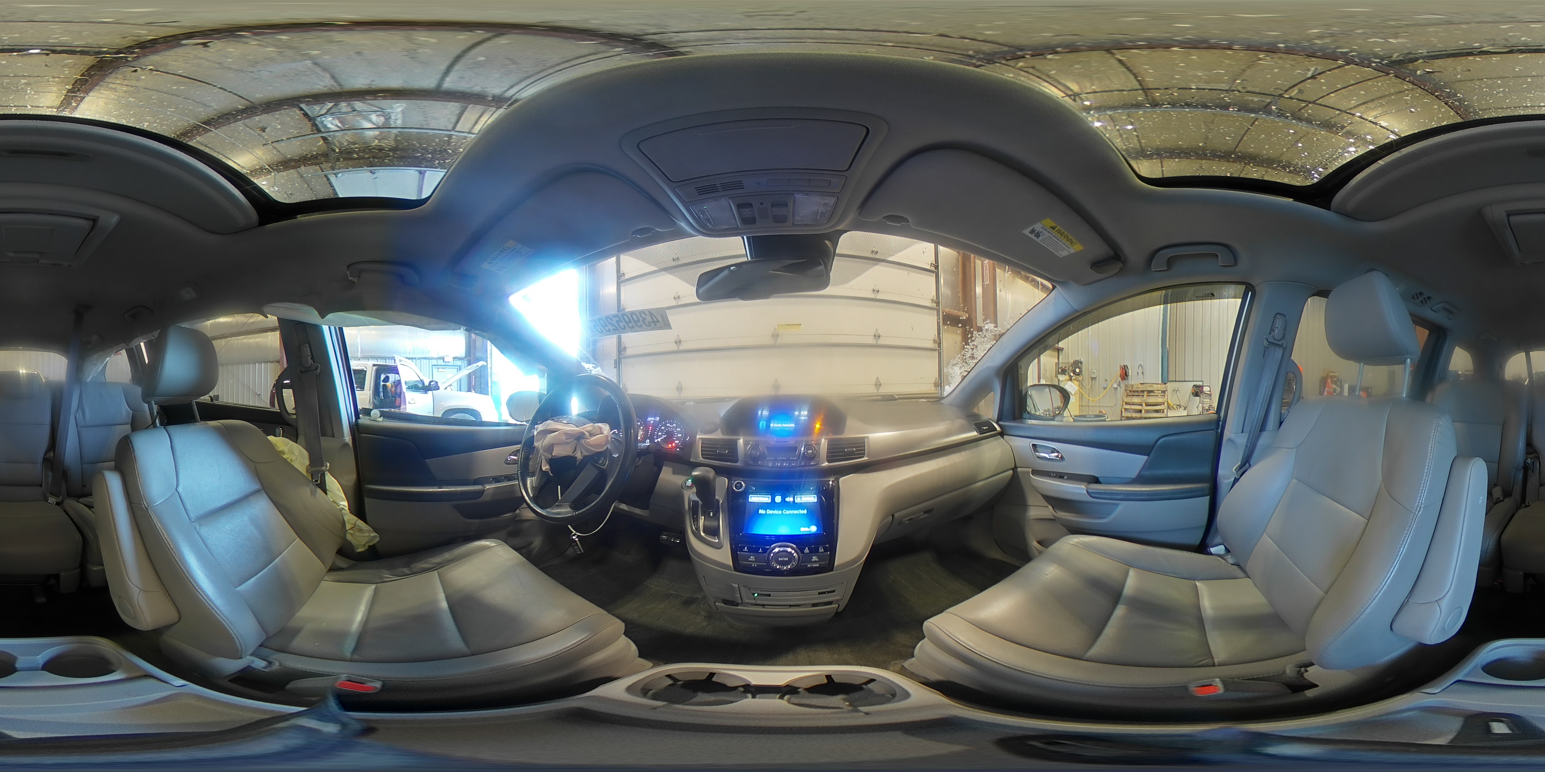 2014 Honda Odyssey - Image 13