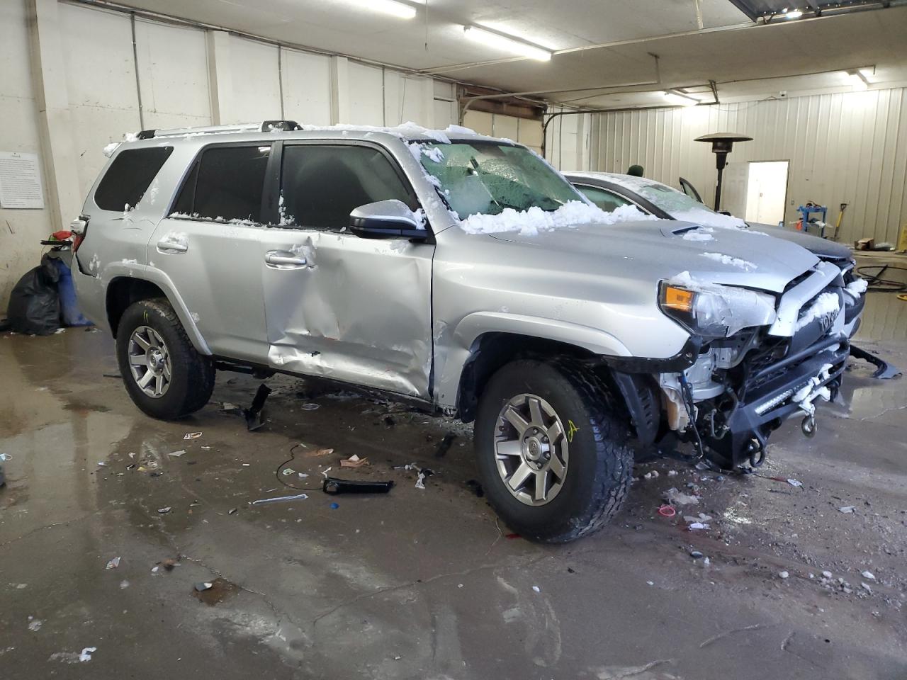 2014 Toyota 4Runner - Image 4