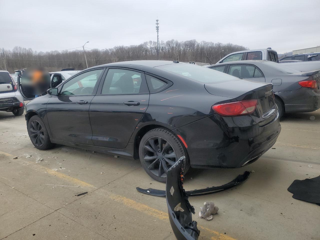 2016 Chrysler 200 - Image 2