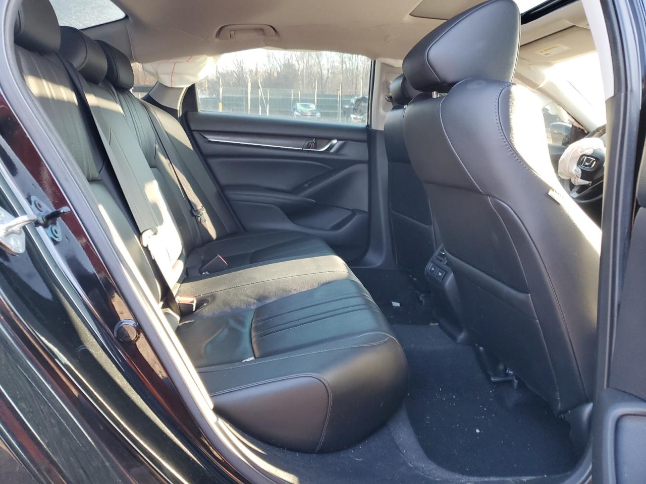 2021 Honda Accord - Image 10