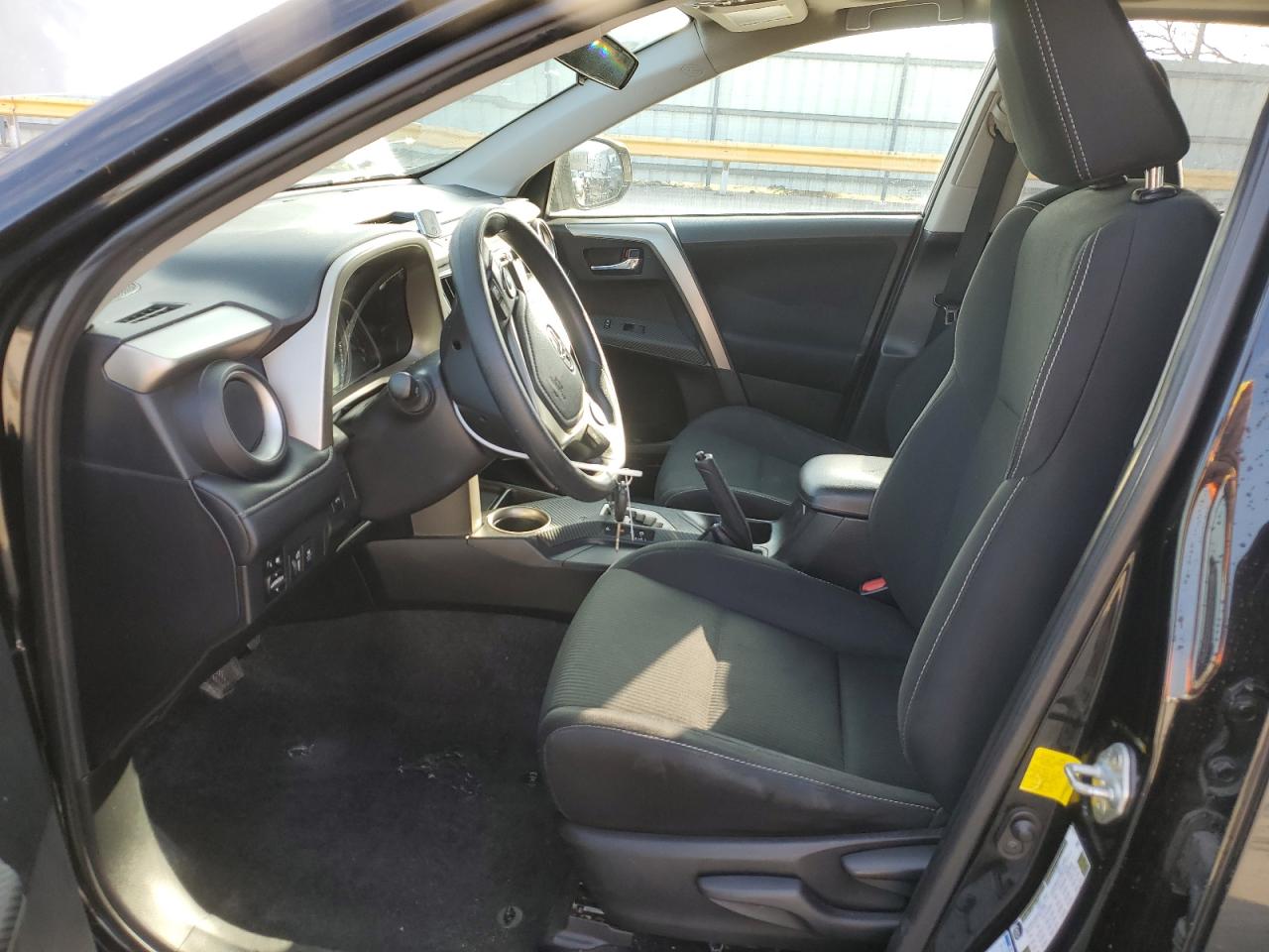 2015 Toyota RAV 4 - Image 7