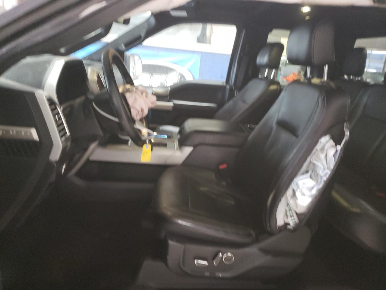 2015 Ford F-150 - Image 7