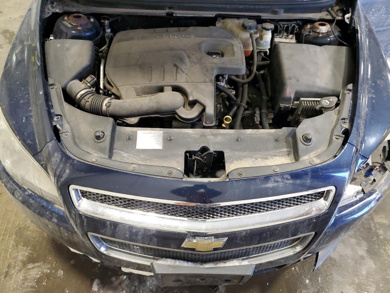 2011 Chevrolet Malibu - Image 12