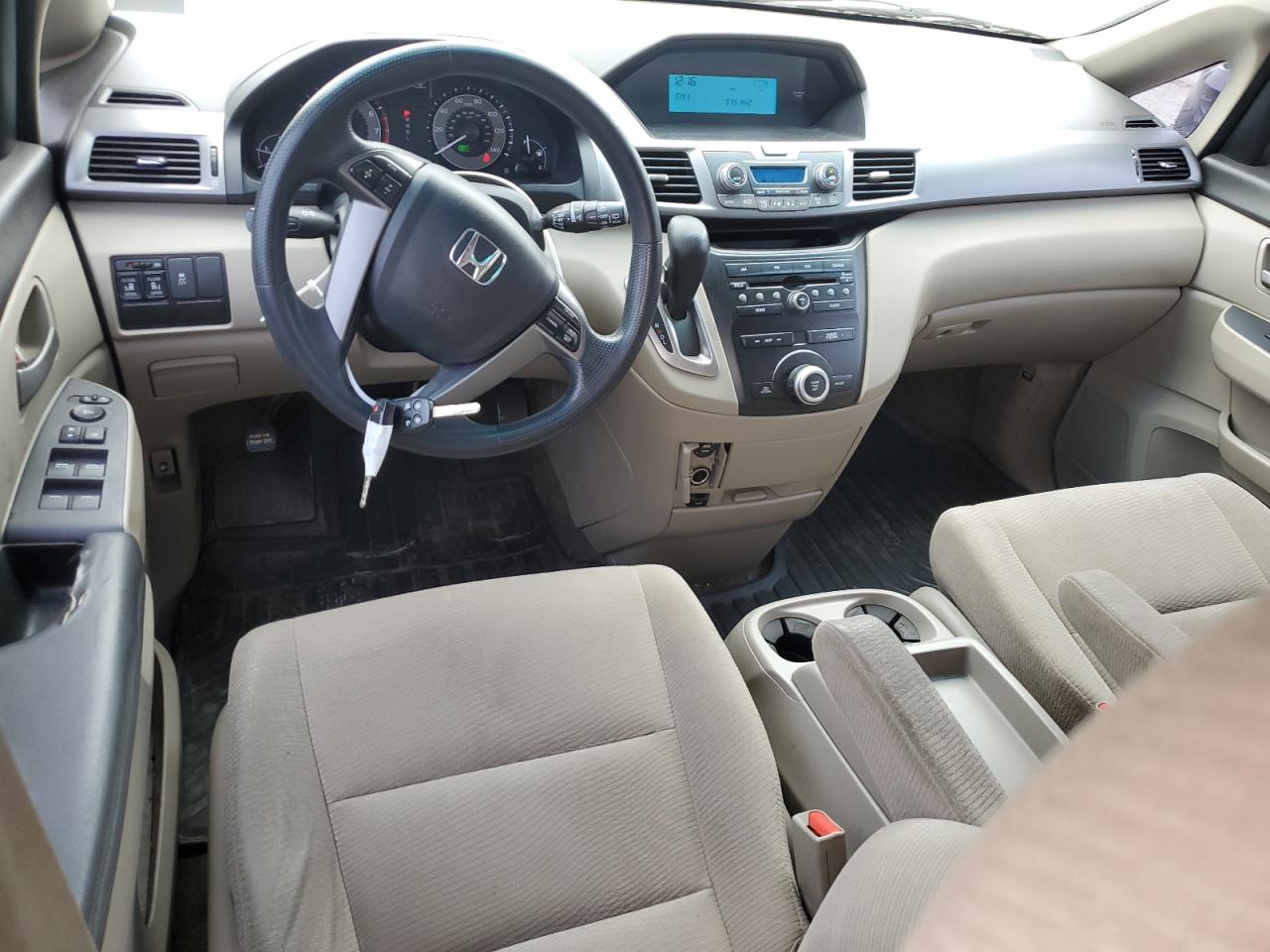 2011 Honda Odyssey - Image 8