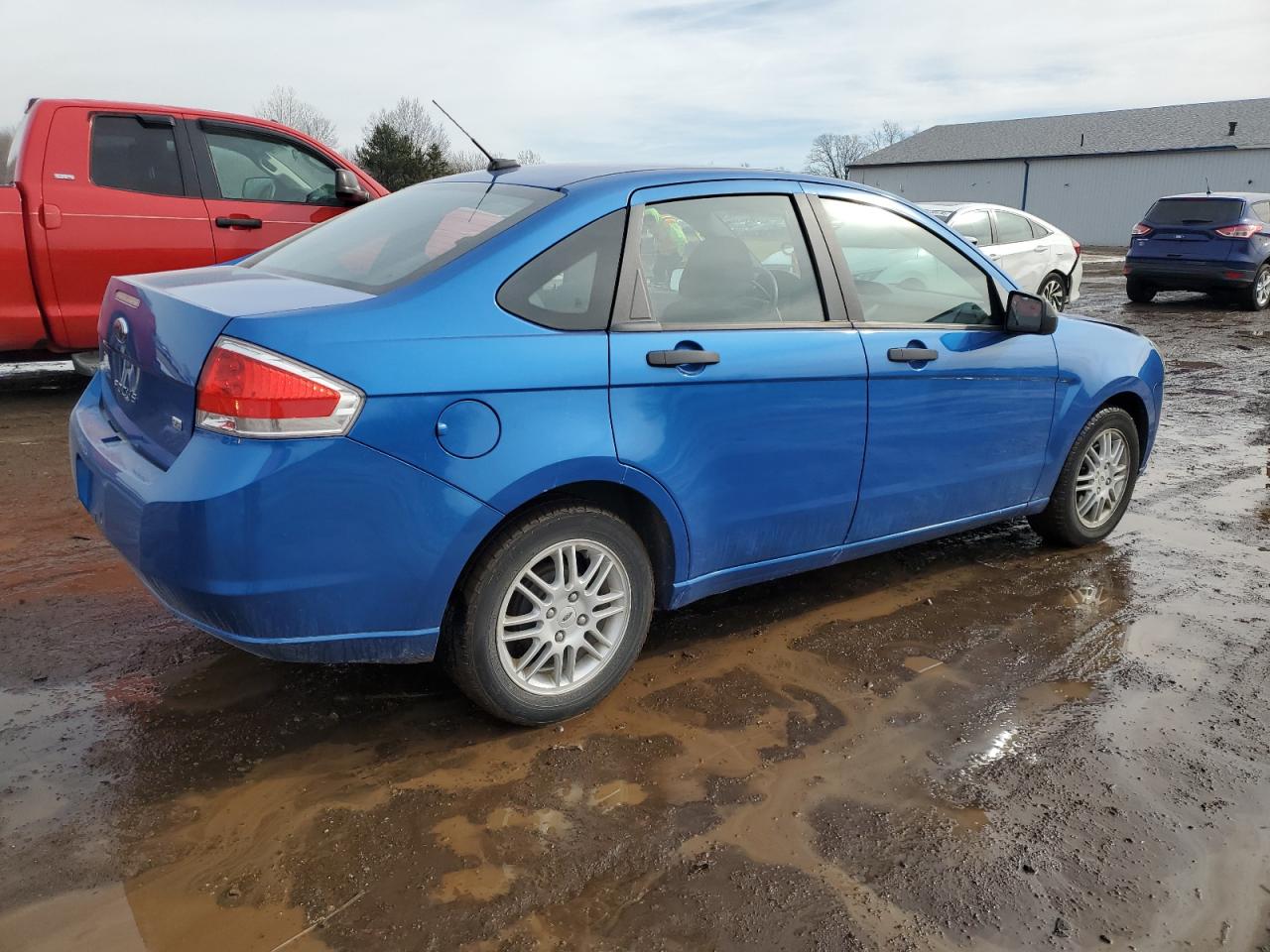 2010 Ford Focus - Image 3