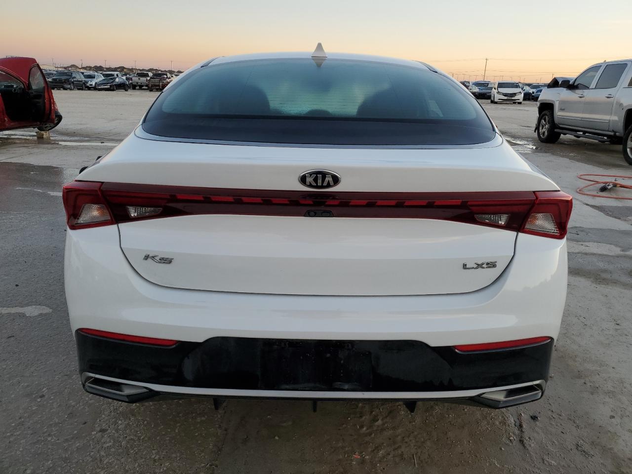 2021 Kia K5 - Image 6