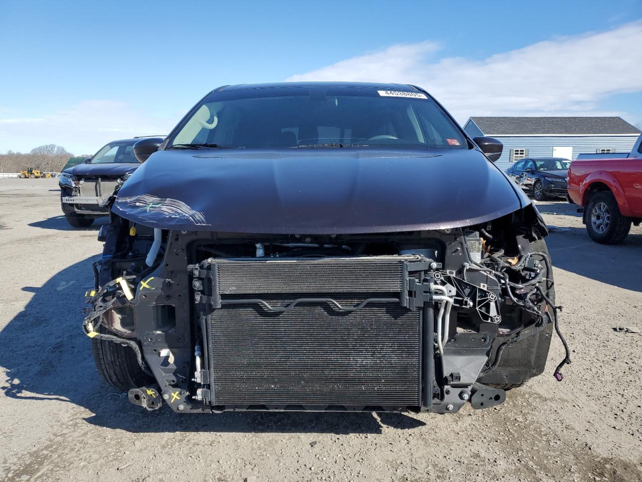 2018 Chrysler Pacifica - Image 5