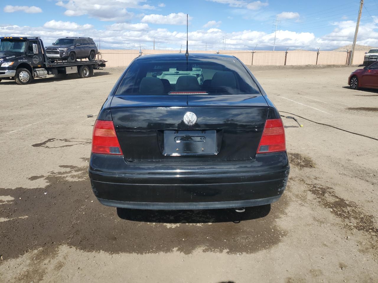 2000 Volkswagen Jetta - Image 2
