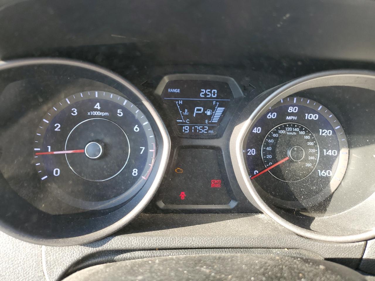 2016 Hyundai Elantra - Image 9
