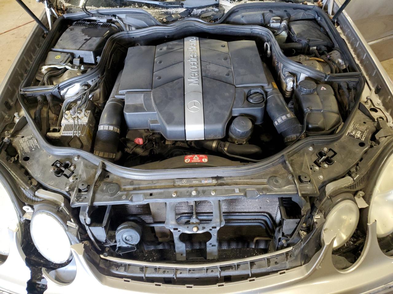 2004 Mercedes-Benz E-klasse - Image 11