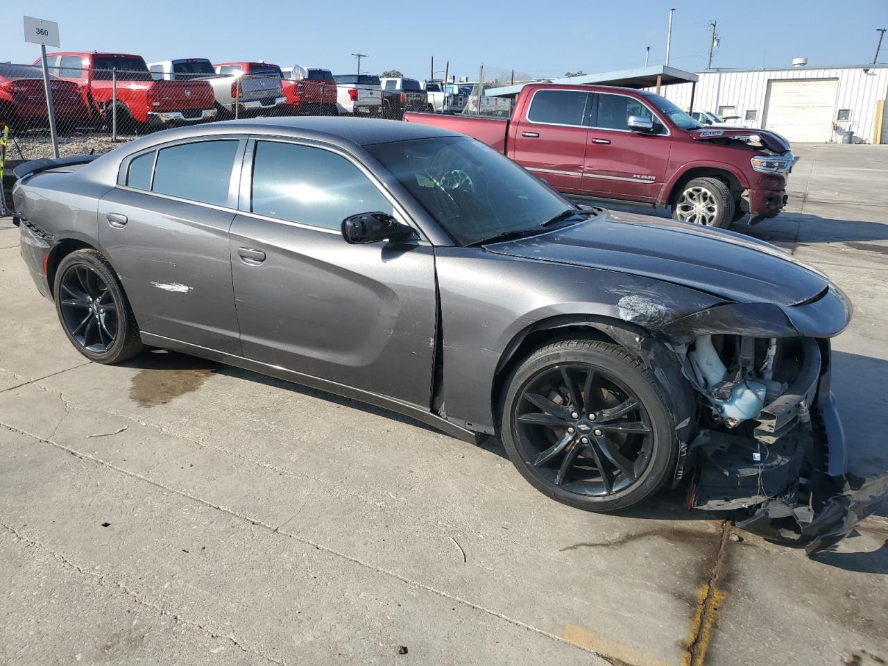 2018 Dodge Charger - Image 4