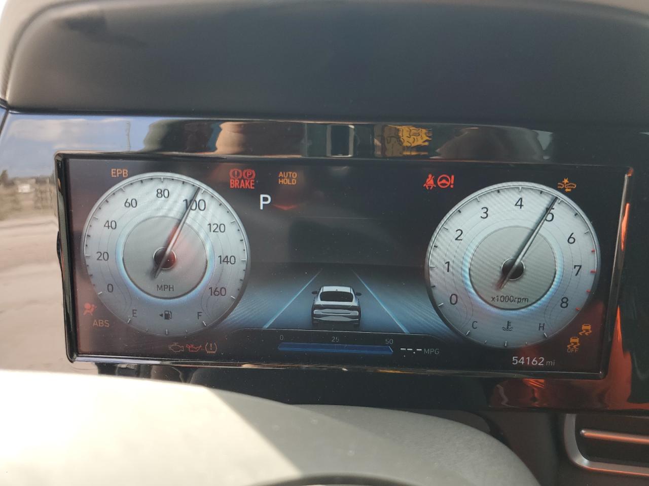 2022 Hyundai Elantra - Image 9