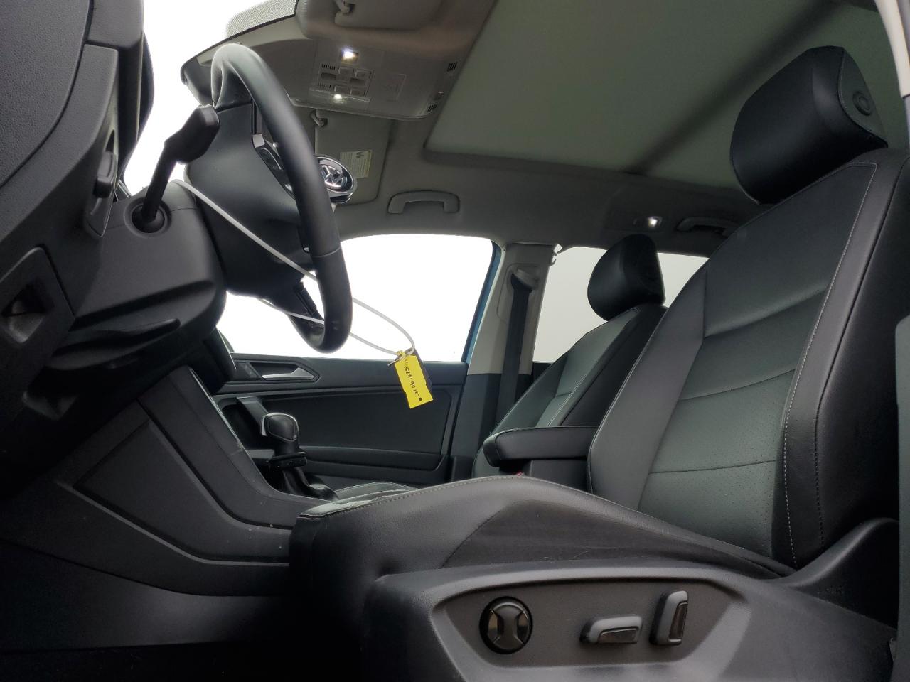 2020 Volkswagen Tiguan - Image 7