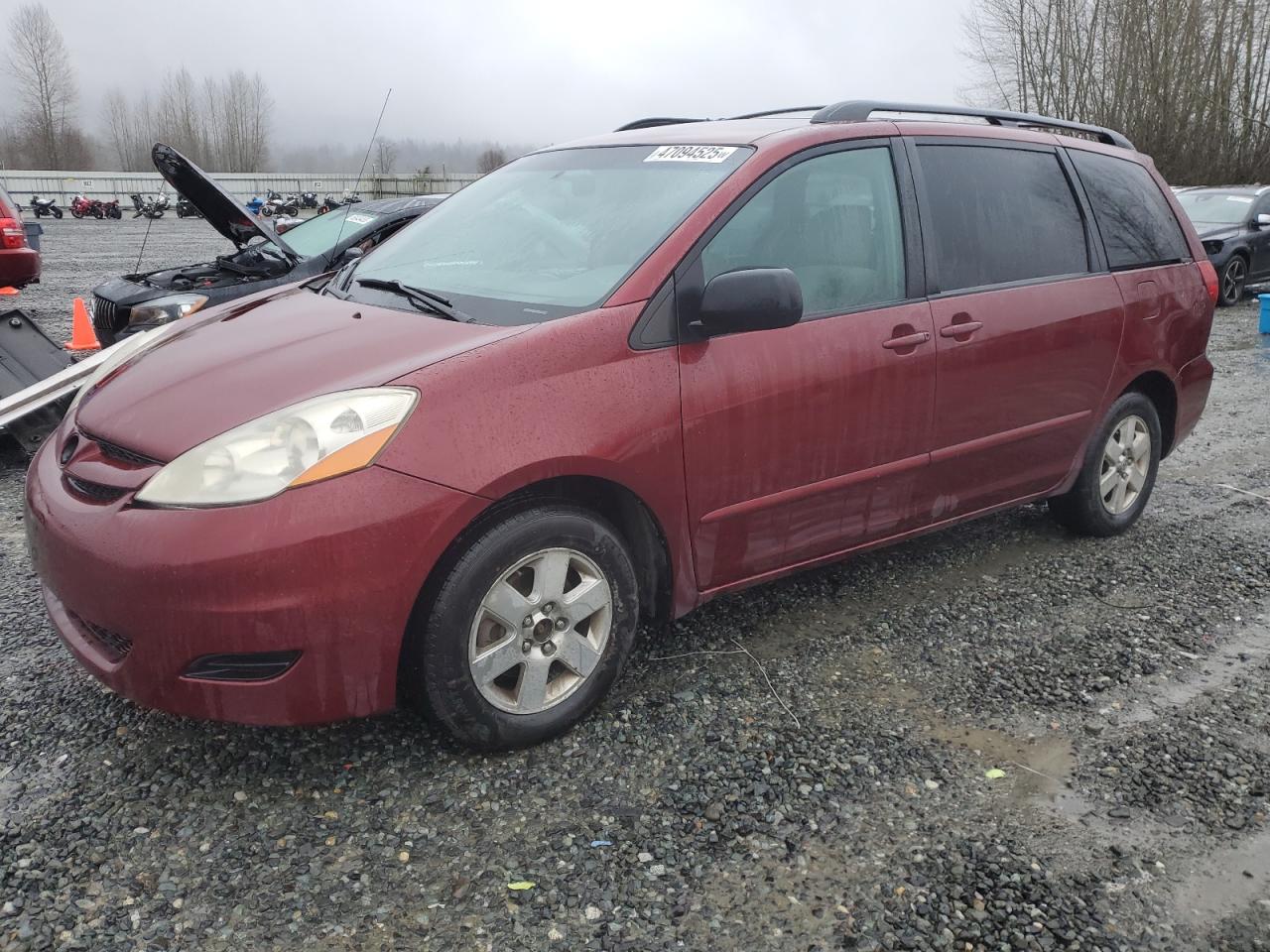 2008 Toyota Sienna - Image 1