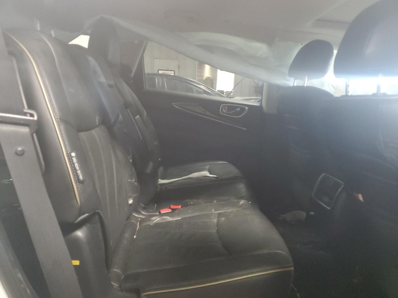 2018 Infiniti QX60 - Image 11