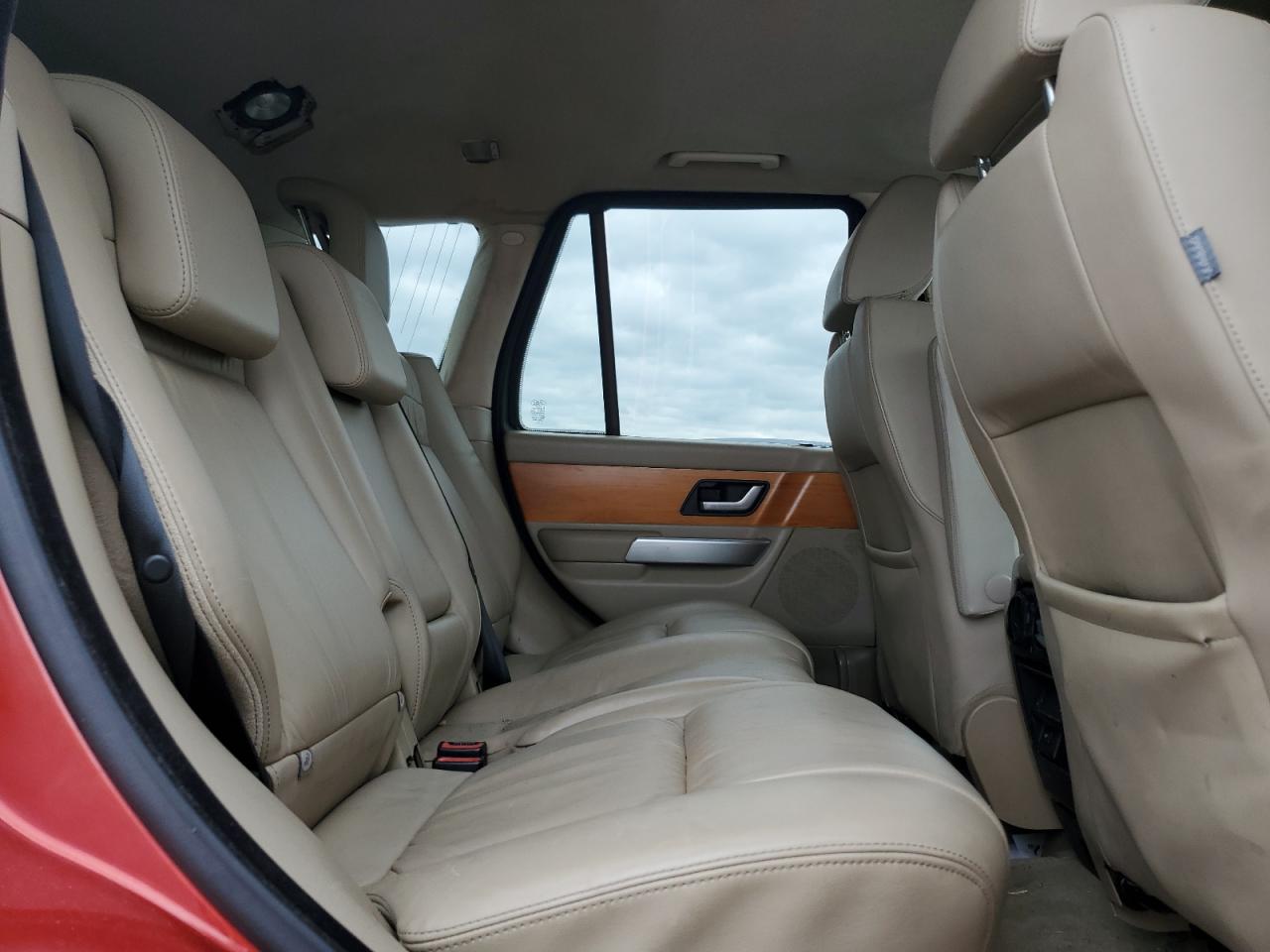 2009 Land Rover Range Rover - Image 11