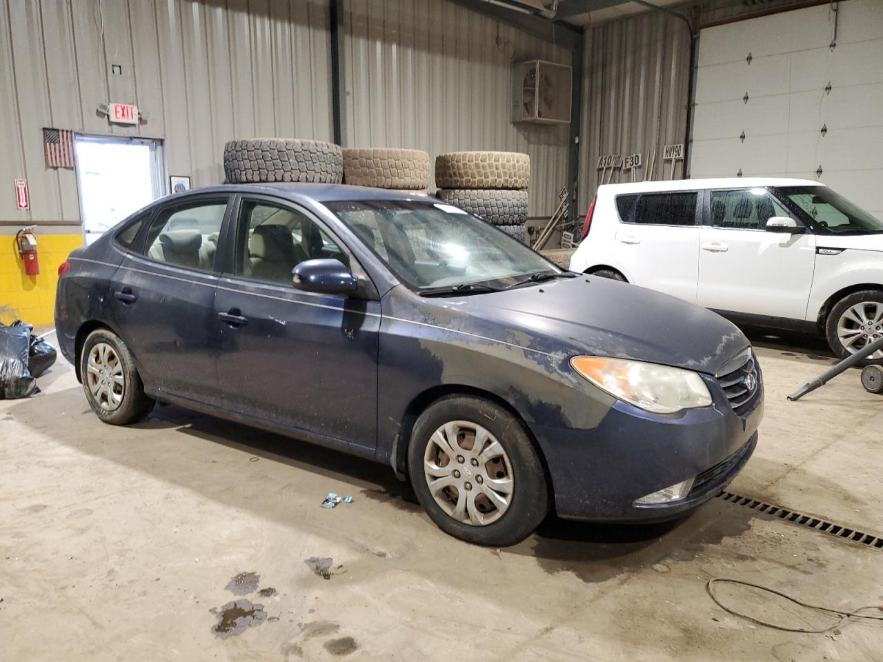 2010 Hyundai Elantra - Image 4