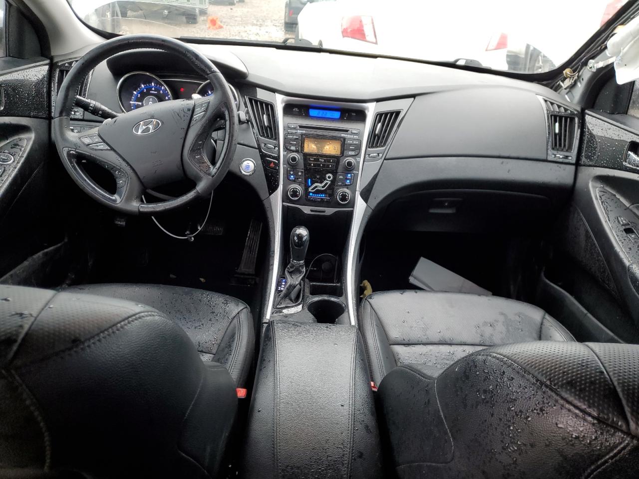 2013 Hyundai Sonata - Image 8