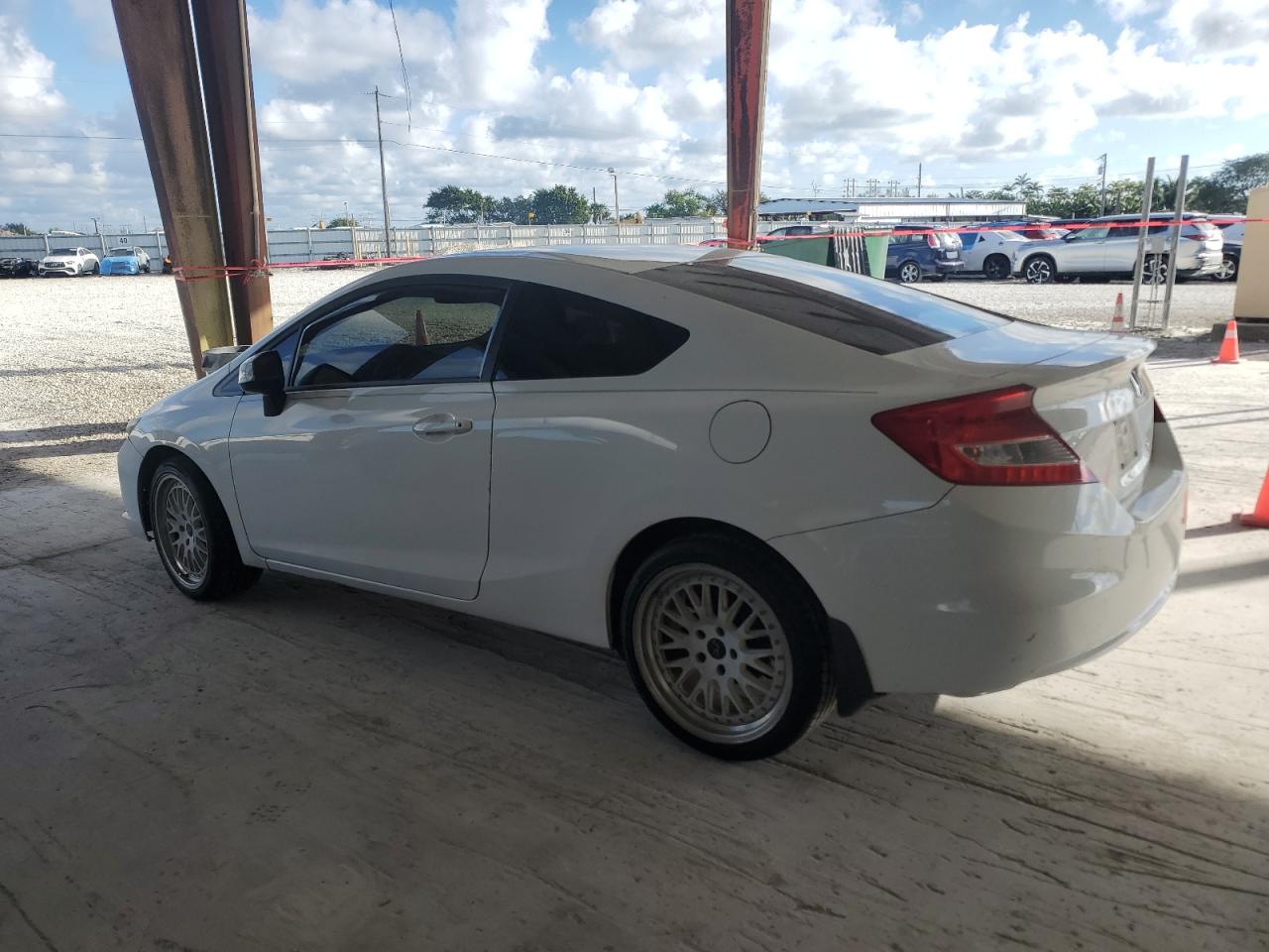 2013 Honda Civic - Image 2