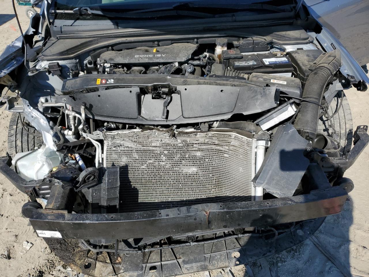 2017 Hyundai Elantra - Image 12