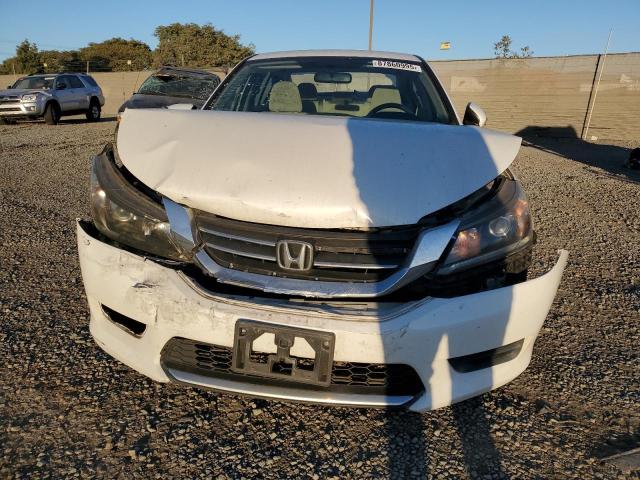 Седаны HONDA ACCORD 2013 Белы